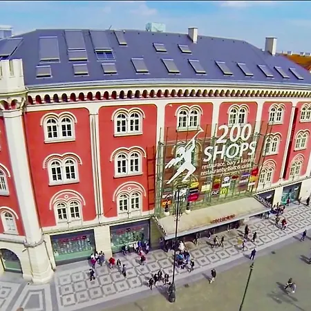 Apartment Character, Style, Charm Quiet Balcony Apart In Hip Trendy Karlin, Old Town 5 Mi Prag