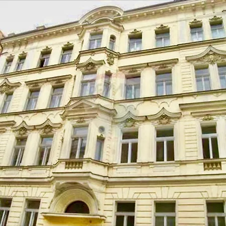 Character, Style, Charm Quiet Balcony Apart In Hip Trendy Karlin, Old Town 5 Mi Prague